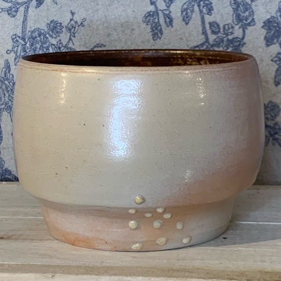 Beige Brown Ceramic Textured Planter - Picture 2 of 14